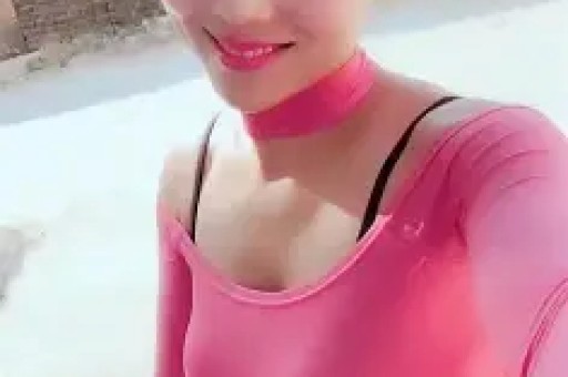 半个港圈大佬齐聚婚礼！成龙洪金宝同框，谭咏麟硬刚八卦吃瓜网友